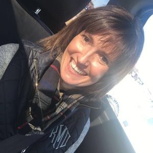 Meet your Posher, Dana